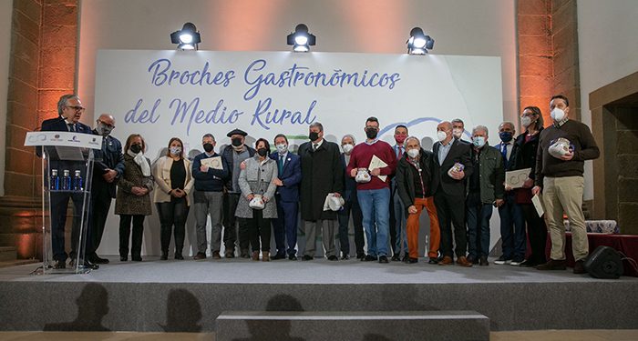 Cinco restaurantes de la Guadalajara rural reciben sendos Broches Gastronómicos por su aportación a la cocina regional