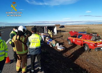 Conducía un camión con mercancías peligrosas y tuvo un accidente en Argecilla iba drogado