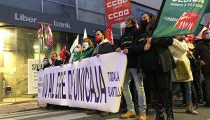 Cuenca se moviliza contra el ERE de Unicaja