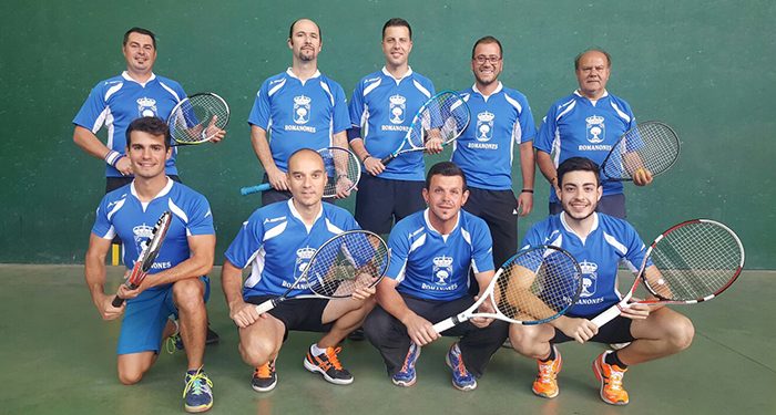 Diocesano Central Óptica sigue dominando con mano de hierro la Liga Provincial de Frontenis de Guadalajara