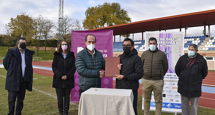 El Ayuntamiento de Guadalajara firma un convenio con el Club Atletismo La Esperanza para la organización de la XXII Media Maratón de Guadalajara y 11kms Witzenmann