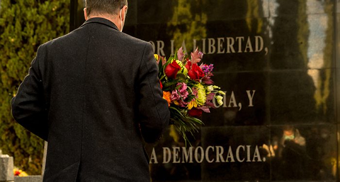 El Ayuntamiento de Guadalajara "salda una deuda histórica a quienes fueron asesinados durante la dictadura franquista" 1 El Ayuntamiento de Guadalajara salda una deuda histórica a quienes fueron asesinados durante la dictadura franquista