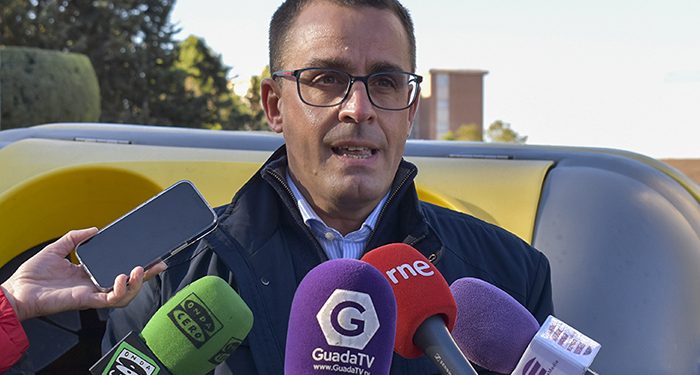 El Ayuntamiento de Guadalajara sustituye 135 contenedores metálicos ya en desuso por nuevas unidades más cómodas para el vecindario y la recogida de fracciones