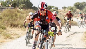 El cabanillero Alfredo García corre la “Murcia Non-Stop” de MTB con “El Motor de tus Pasos”