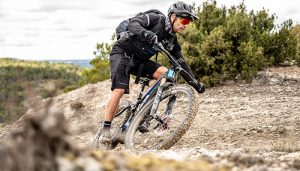 El ciclista olímpico José Antonio Hermida califica con sobresaliente a Zona Zentro tras tres días ‘rodando’ por sus rutas y recorridos