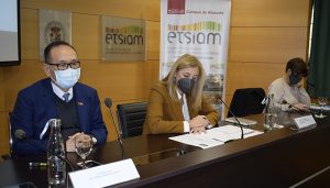 El embajador de Taiwán en España ofrece una visión de su país en la UCLM