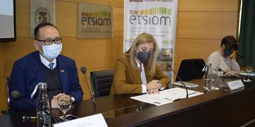 El embajador de Taiwán en España ofrece una visión de su país en la UCLM