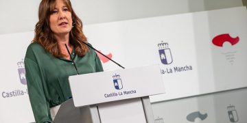 El Gobierno regional concede 43 subvenciones por valor de 304.000 euros para implantar planes de igualdad en ayuntamientos, empresas y entidades