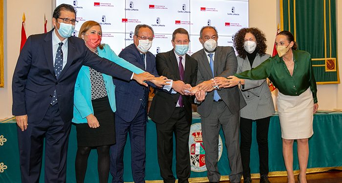 El Gobierno regional destina a la UCLM 2,8 millones para financiar los proyectos pendientes de ejecutar por la reprogramación del FEDER 1 El Gobierno regional destina a la UCLM 2,8 millones para financiar los proyectos pendientes de ejecutar por la reprogramación del FEDER