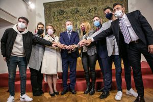 El Gobierno regional entrega a AFANION dos viviendas para que las familias con hijos con cáncer puedan alojarse mientras reciben tratamiento