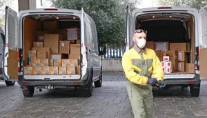 El Gobierno regional ha enviado esta semana cerca de 100.000 artículos de protección en los centros sanitarios