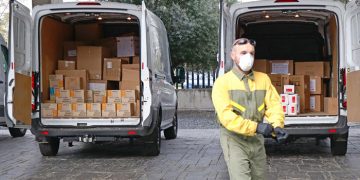 El Gobierno regional ha enviado esta semana cerca de 100.000 artículos de protección en los centros sanitarios