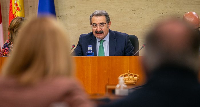 El Gobierno regional ha incrementado el presupuesto en más de 1.100 millones de euros desde 2015 para atender la salud de la ciudadanía