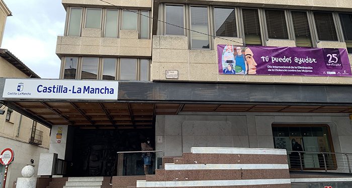 El Gobierno regional implica a la ciudadanía de Guadalajara en la erradicación de la violencia contra las mujeres con la campaña ´Tú puedes ayudar´