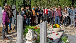 El PSOE honra la memoria de los demócratas fusilados en el cementerio de Guadalajara