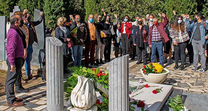 El PSOE honra la memoria de los demócratas fusilados en el cementerio de Guadalajara