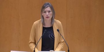 El Senado pide el servicio universal de Internet de 100 Mbps para zonas rurales y Teruel Existe expone la situación de los pueblos