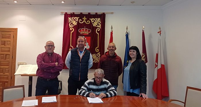 Firmado el nuevo convenio colectivo del personal laboral del Ayuntamiento de Casasimarro