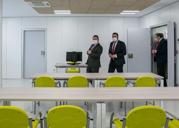 Inaugurado el nuevo Centro de Salud de Azuqueca que tendrá un modelo basado en la atención a la infancia y la mujer gestante Inaugurado el nuevo Centro de Salud de Azuqueca que tendrá un modelo basado en la atención a la infancia y la mujer gestante