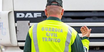 La campaña de DGT-ROADPOL especial sobre seguridad en el transporte de mercancías y personas se salda en la provincia de Cuenca con 346 vehículos controlados y 60 denuncias