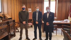 La Diputación de Cuenca ayuda con casi 28.000 euros a UPTA para contribuir al crecimiento de los autónomos en la provincia