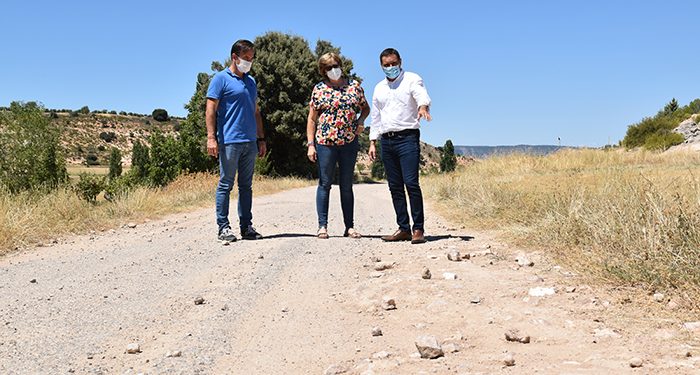 La Diputación de Cuenca resuelve la convocatoria de cuatro millones de euros destinada al arreglo de caminos públicos 1 La Diputación de Cuenca resuelve la convocatoria de cuatro millones de euros destinada al arreglo de caminos públicos