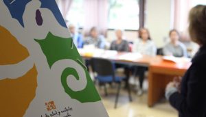 La Escuela de Salud y Cuidados centra en la salud mental de los pacientes con enfermedades crónicas su último curso online de 2021