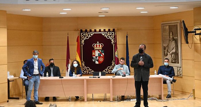 La Facultad de Ciencias Sociales de Cuenca acoge una jornada con profesionales e internos del Centro Penitenciario de Cuenca