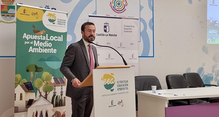 La Junta implica a los ayuntamientos de la región a incorporar la sostenibilidad ambiental dentro de la planificación y gestión municipal