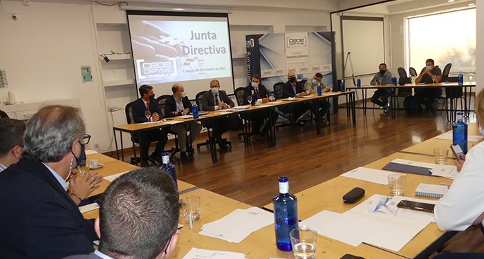 La patronal conquense señala los peligros de establecer subidas salariales en momentos de crisis