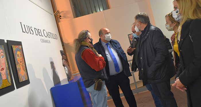 La Sala de Exposiciones del Edificio Iberia acoge la muestra ´Cerámicas´ del ceramista conquense Luis del Castillo 1 La Sala de Exposiciones del Edificio Iberia acoge la muestra ´Cerámicas´ del ceramista conquense Luis del Castillo