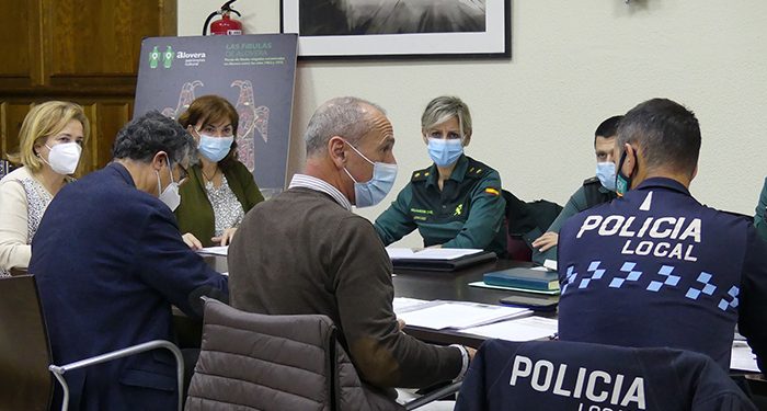 La subdelegada del Gobierno agradece la implicación del Ayuntamiento de Alovera en la protección de víctimas de violencia de género