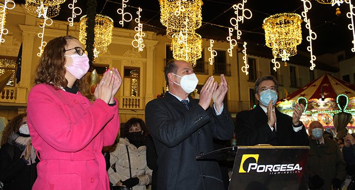 Las luces de Navidad iluminan Guadalajara con un total de 1.300.000 leds distribuidas por las calles y barrios de la ciudad