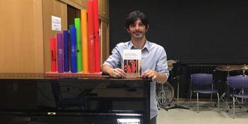 Marco Antonio de la Ossa investiga sobre los canti della nuova resistenza spagnola en su nuevo libro