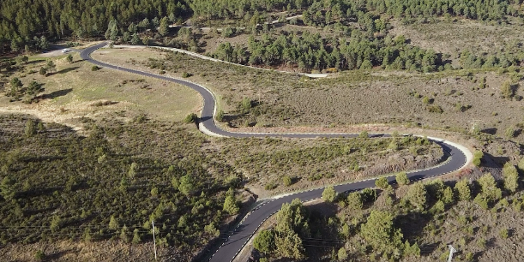 La Diputación invierte 240.000 € en mejorar la carretera desde Tamajón a la intersección con la GU-186 1 mejora carretera tamajon gu cr 2 4