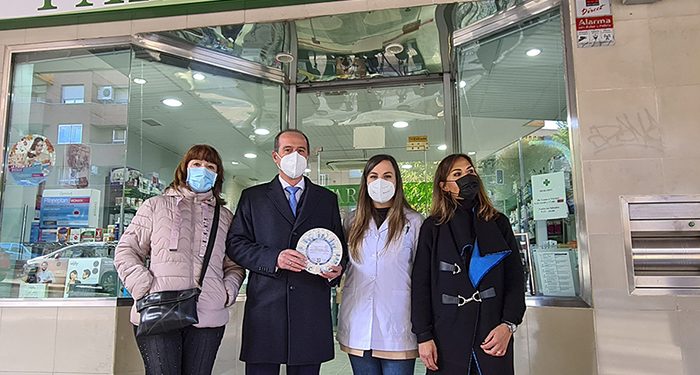 Pacientes mayores polimedicados dispondrán de dispensadores con sus medicinas gracias al Ayuntamiento de Guadalajara y al Colegio de Farmacéuticos