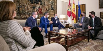 Page anuncia un programa de empleo que beneficiará a 2.000 desempleados de larga duración y jóvenes sin formación