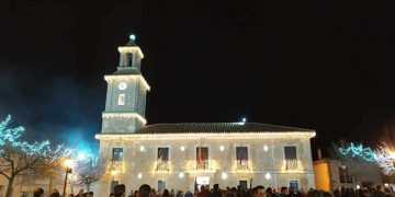 Sisante da la bienvenida a la Navidad con un alumbrado artístico compuesto por 80.000 luces LED
