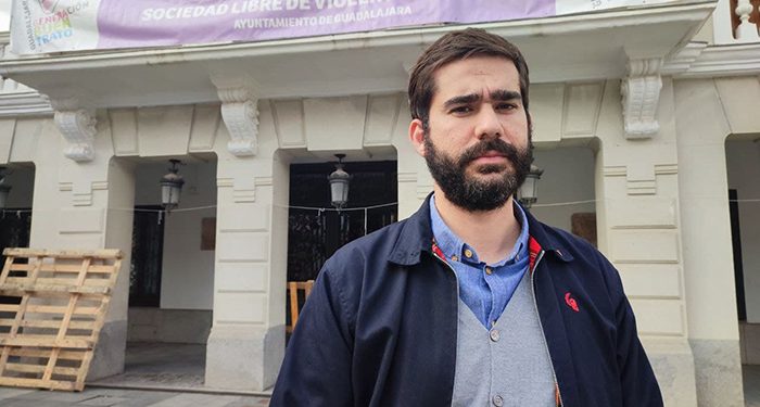 Unidas PODEMOS-IU reclama que el Ayuntamiento de Guadalajara refuerce los programas con menores víctimas y ceda un espacio municipal al Centro de la Mujer