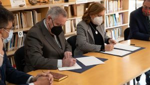 Acuerdo para que la ‘Biblioteca de Poesía Española Antonio Hernández’ de Guadalajara se integre al Sistema Regional de Bibliotecas