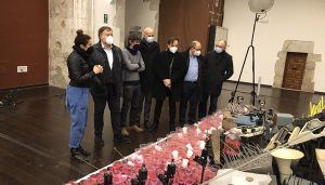 ‘cabosanroque’ muestra en San Andrés su interpretación de la experiencia en el frente de Joan Brossa a través de un teatro expansivo de objetos