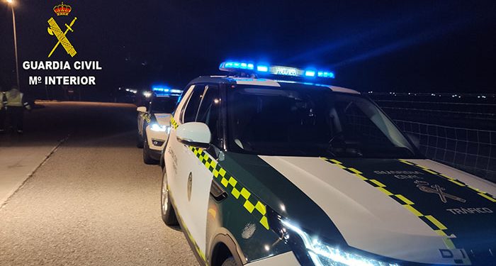 El control masivo de alcoholemia de la Guardia Civil deja 15 positivos de un total de 520 pruebas