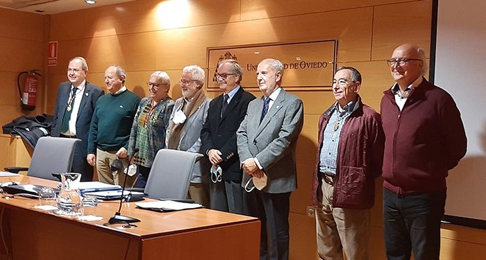 El cronista de la ciudad de Cuenca, Miguel Romero, elegido miembro de la nueva Junta Rectora de la Real Asociación de Cronistas de España 1 El cronista de la ciudad de Cuenca, Miguel Romero, elegido miembro de la nueva Junta Rectora de la Real Asociación de Cronistas de España