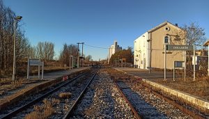 El desmantelamiento del tren es una medida antidemocrática, ya que el PSOE no informó de su intención a la ciudadanía en su programa político