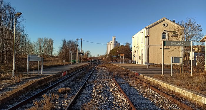 El desmantelamiento del tren es una medida antidemocrática, ya que el PSOE no informó de su intención a la ciudadanía en su programa político