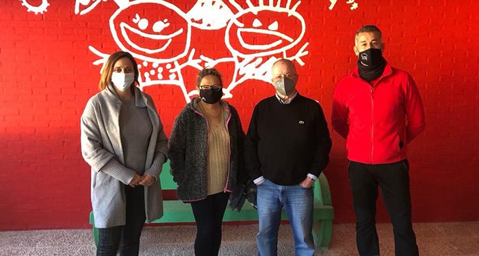 El Gobierno regional destina 30.000 euros a mejoras en patios y espacio exteriores en el colegio público Ojos de Moya de Landete