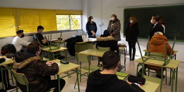 El Gobierno regional destina 4,5 millones de euros al programa ‘Reincorpora-T’ que supondrá la contratación de más de 150 docentes