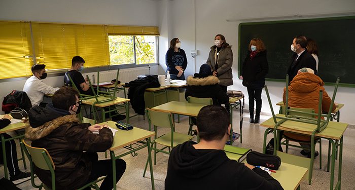 El Gobierno regional destina 4,5 millones de euros al programa ‘Reincorpora-T’ que supondrá la contratación de más de 150 docentes