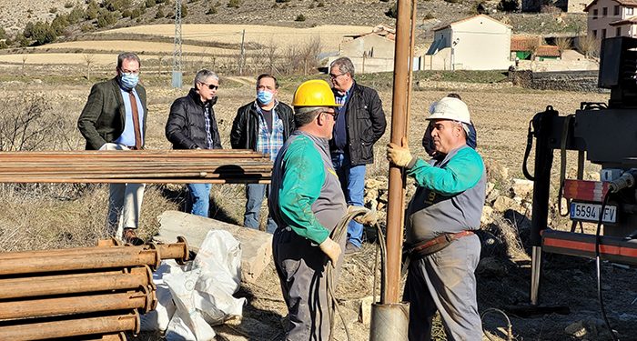 El Gobierno regional realiza actuaciones de mejora en los sistemas de abastecimiento de agua potable de Establés y Villel de Mesa