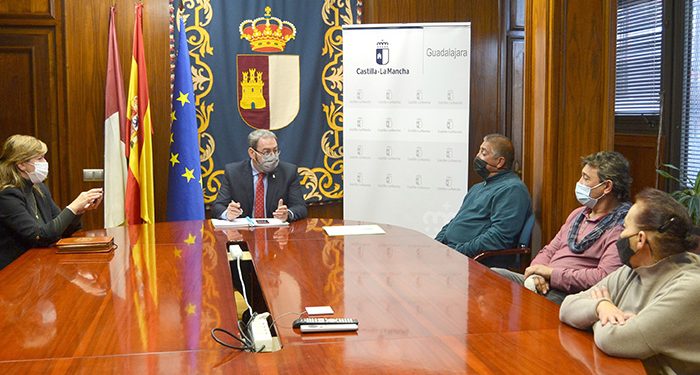 El Grupo Socialista de Almoguera denuncia que “la cabezonería de Luis Padrino nos va a dejar a todos sin Residencia de Mayores”